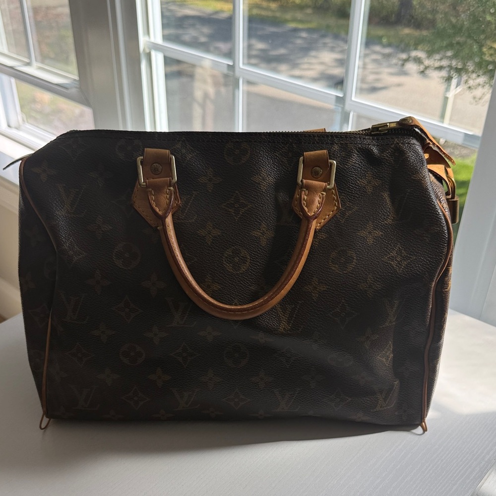 Louis Vuitton Speedy 30